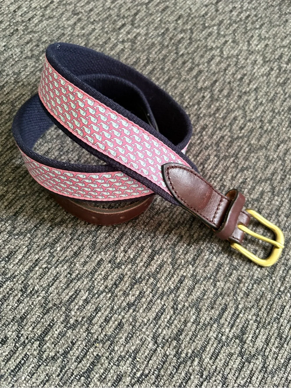 Vineyard Vines Boy’s Canvas Club Belt Pink Whale Logo Size 30